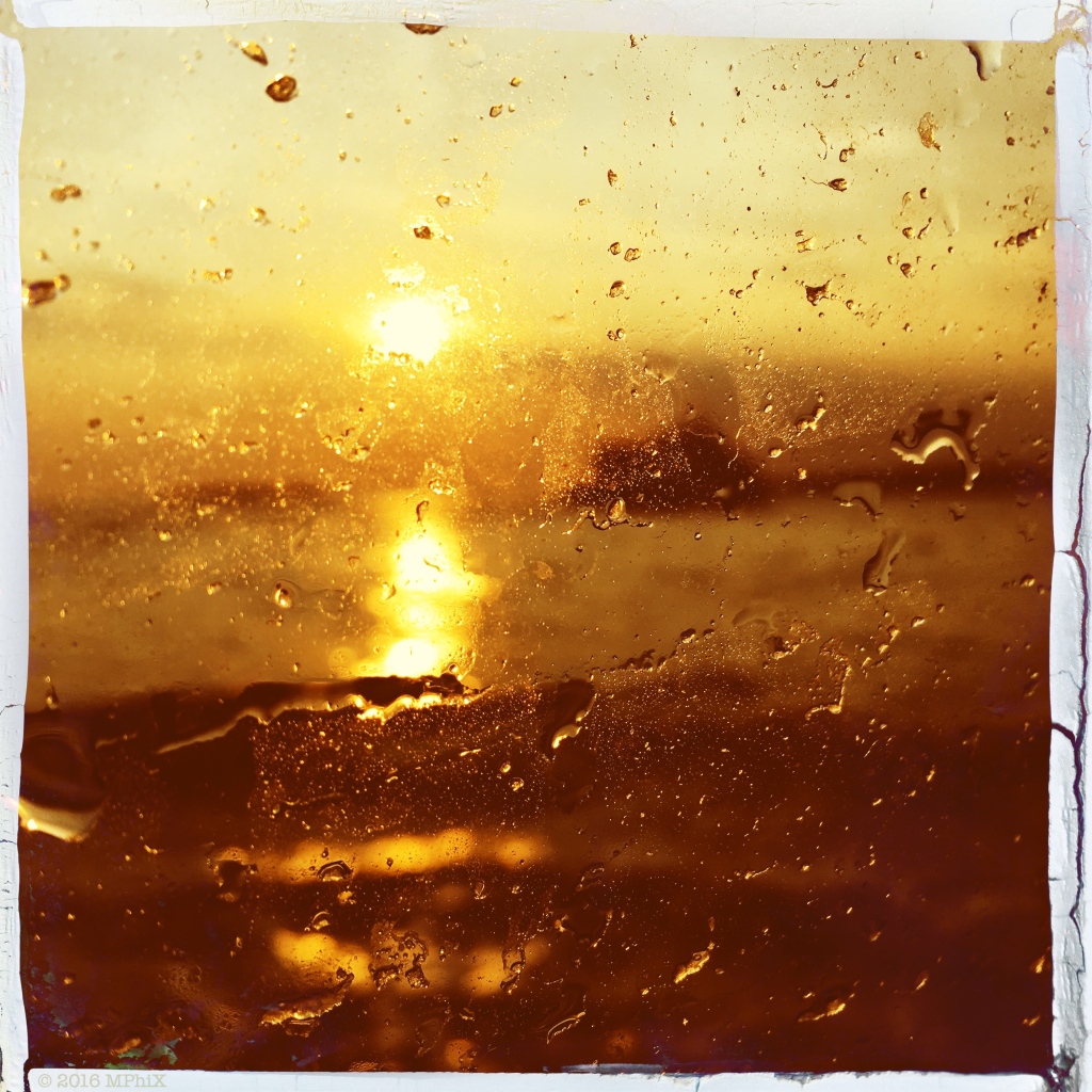 golden-sunset-over-venice_mphix