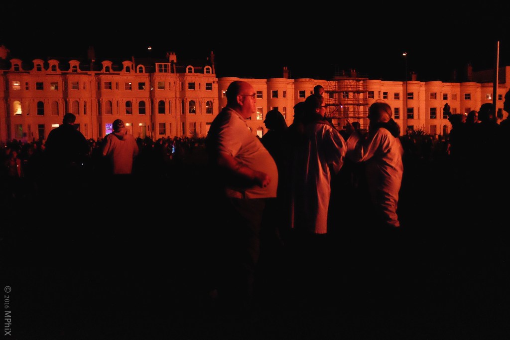 littlehampton-bonfire-onlooker_mphix